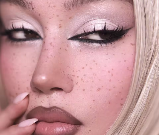 cils d'anime+colle